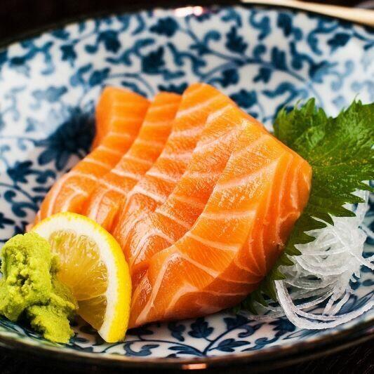 A9. Salmon Sashimi (6Pcs)