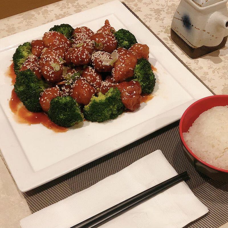 L20. Sesame Chicken
